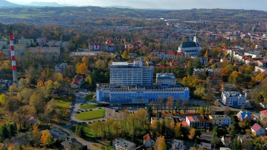 widok Szpitala Śląskiego w Cieszynie